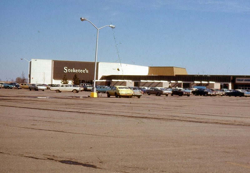 Eastbrook Mall (Centerpointe Mall) - From Matt Mccarty